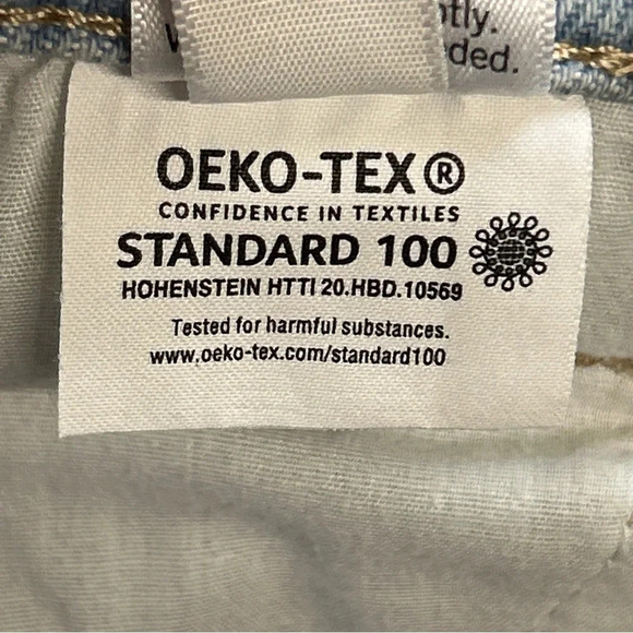 Juniors 13/31W SO Low Rise Boyfriend Jeans Relaxed Hip Thigh Straight Leg Light - Picture 13 of 14